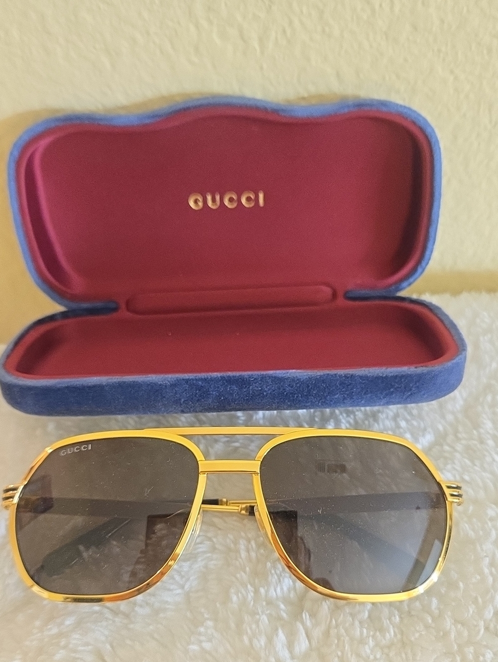 Authentic Gucci Gold Aviator Sunglasses with Dark Lenses - Unisex Accessories